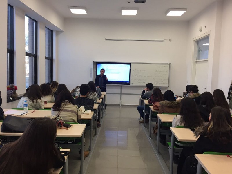 Kaos GL, Eskişehir&rsquo;de sosyal hizmet öğrencileri ile buluştu | Kaos GL - LGBTİ+ Haber Portalı Haber